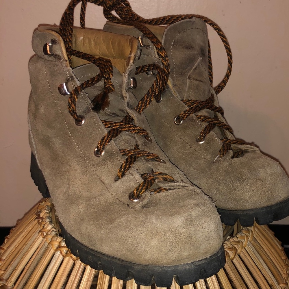 Vintage Vasque Hiking Boots
